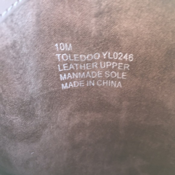 NWOT! Mia Limited Edition Brown Suede Boots - Picture 5 of 6